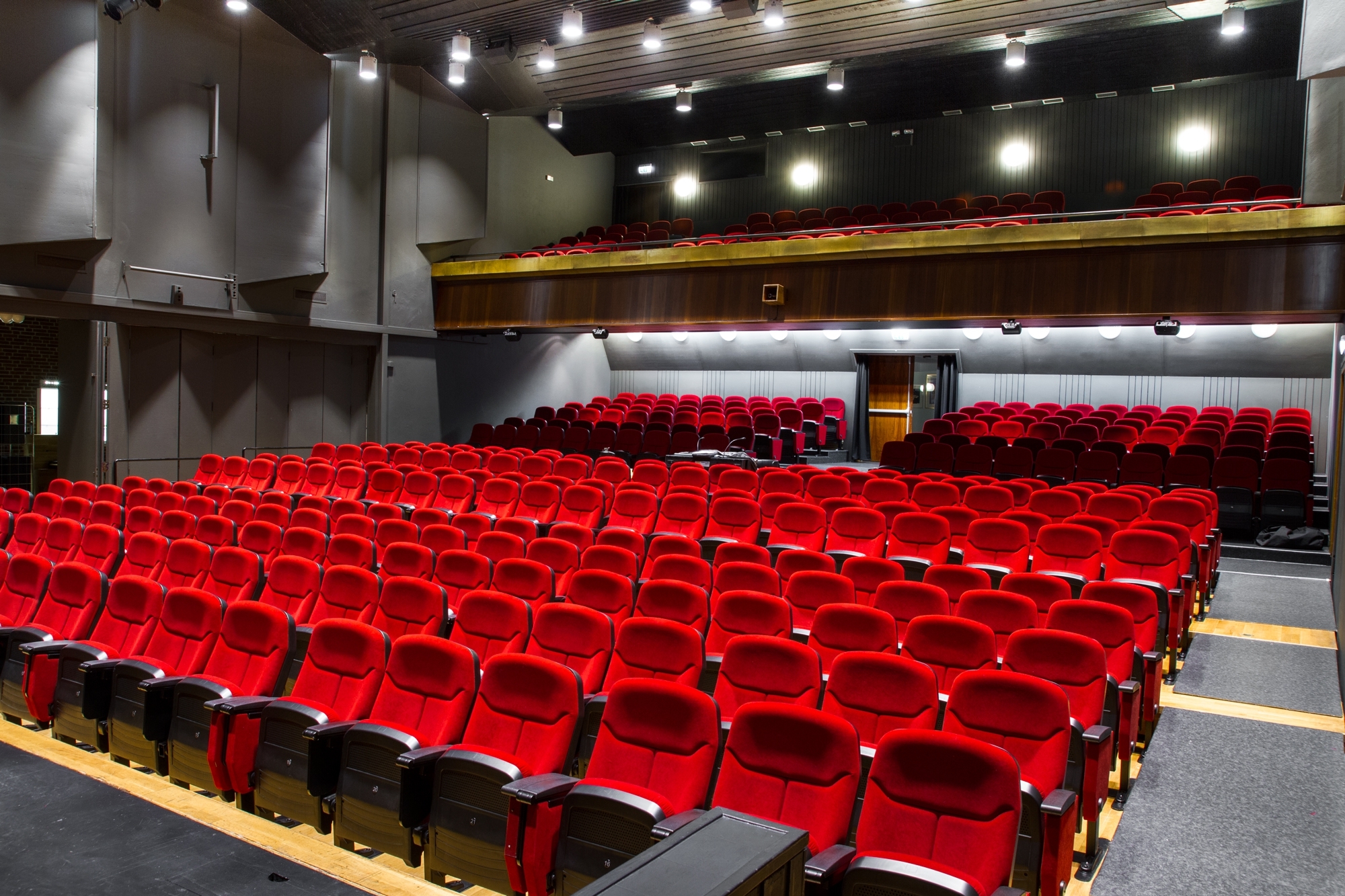 seating arrangement image